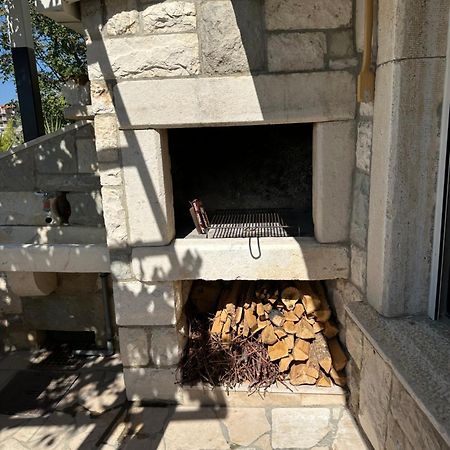 אומיס Romantic Stone- Studio Apartman מראה חיצוני תמונה
